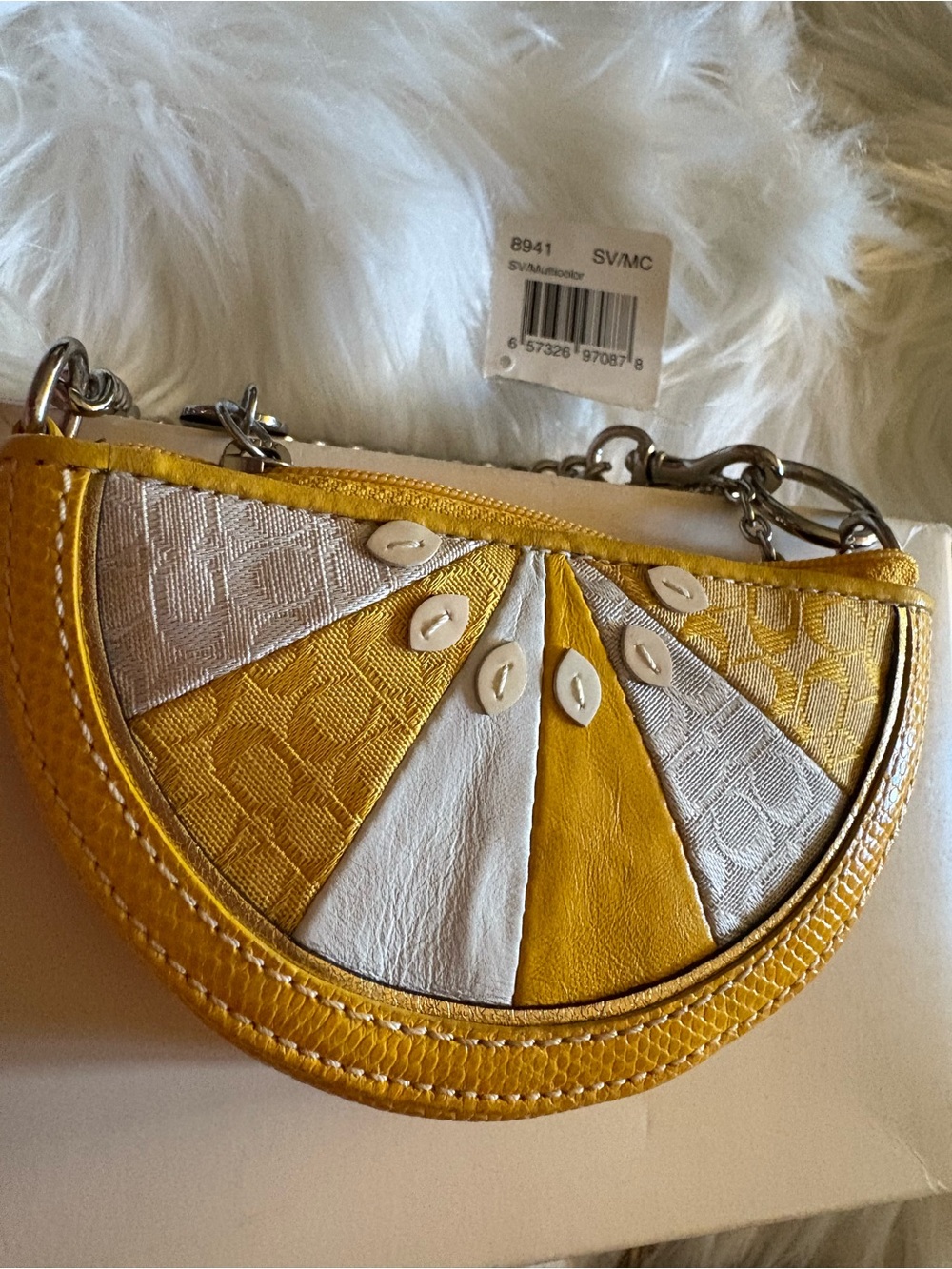 NWT Y2K 2006 VINTAGE COACH YELLOW & CREAM LEMON FRUIT WRISTLET COIN CLUTCH - Picture 3 of 9